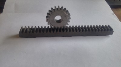 Drive pinion rack